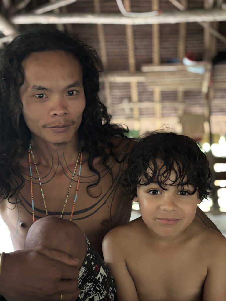 A la rencontre des Hommes Fleurs : Notre aventure chez l'une des dernières Tribus du monde, au coeur de Sumatra. img 1743